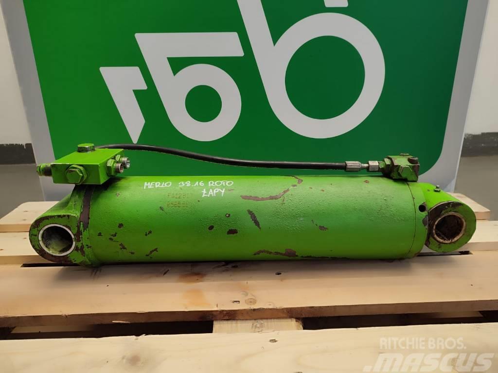 Merlo Hydraulic cylinder of the MERLO 38.16 ROTO support Υδραυλικά