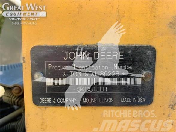 John Deere 319D Φορτωτάκια