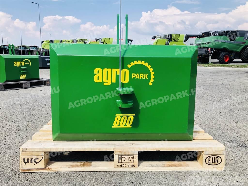  800 kg front hitch weight, in green color Μπροστινά βαρίδια