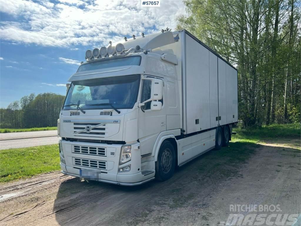 Volvo FM 6x2 Box truck with openable left side and tail  Φορτηγά Κόφα
