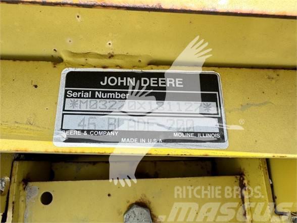 John Deere 327 Άροτρα