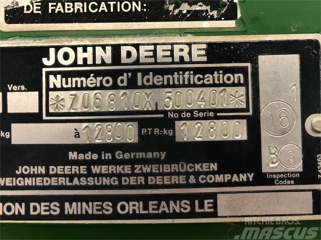 John Deere 6810 Ενσιρωκοπτικές μηχανές