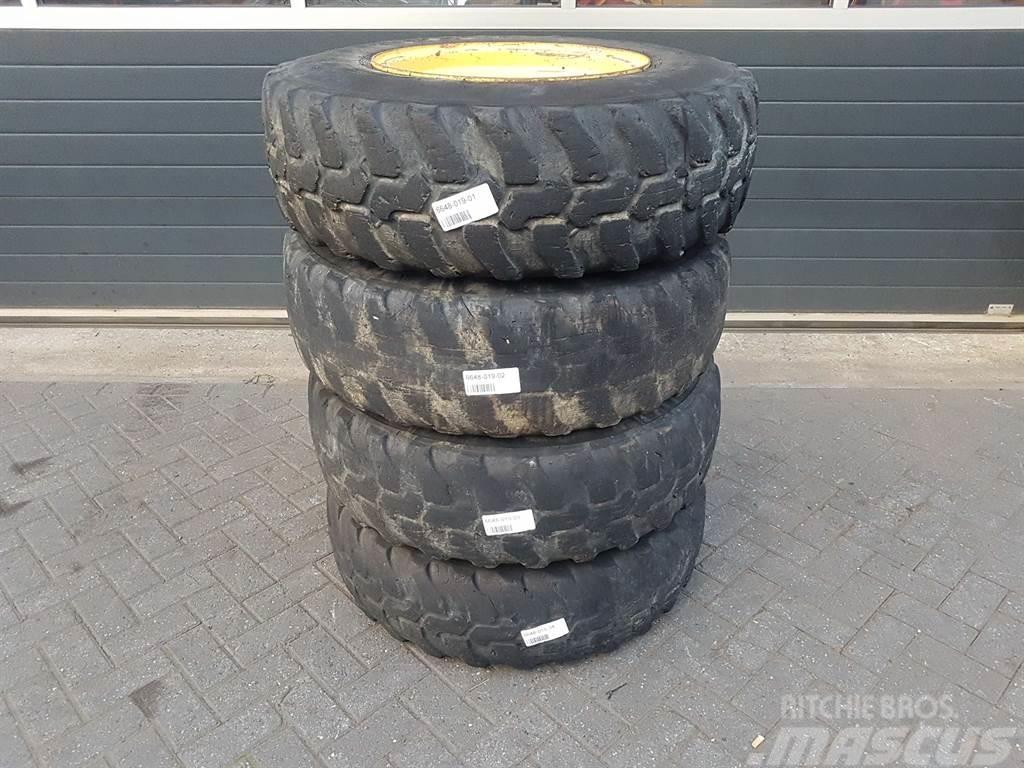 Volvo L30G-Dunlop 335/80R20 (12.5R20)-Tire/Reifen/Band Ελαστικά και ζάντες