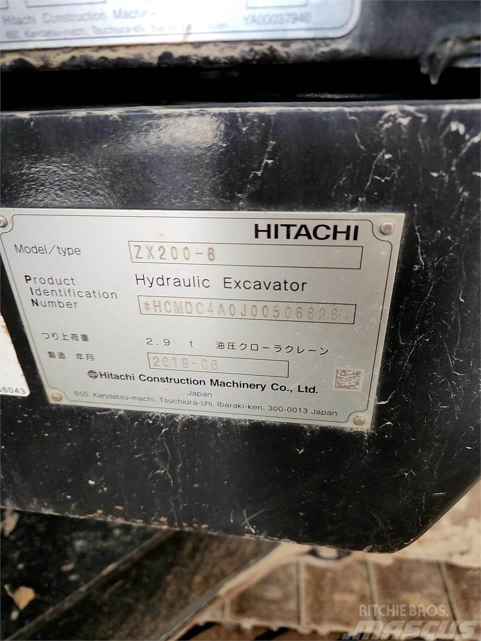 Hitachi ZX200-6 Εκσκαφείς με ερπύστριες