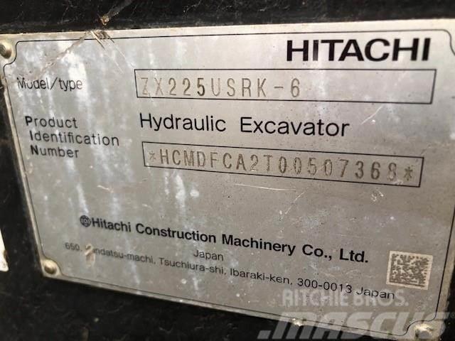 Hitachi ZX225USRK-6 Εκσκαφείς με ερπύστριες