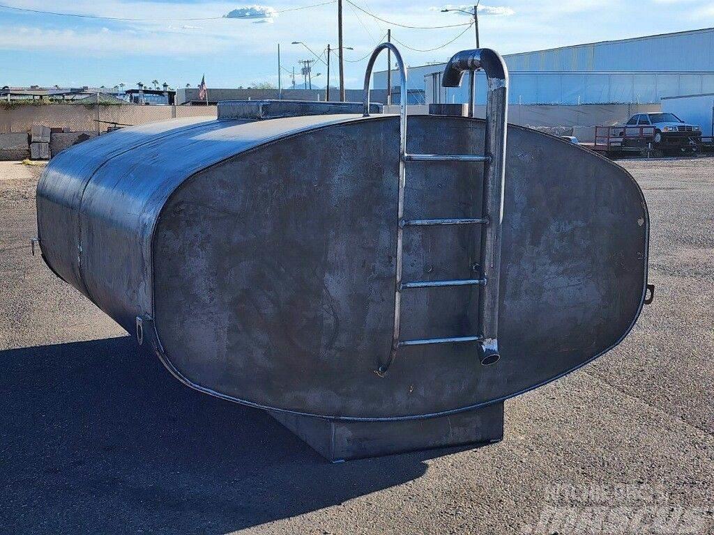  Custom 2000 Gallon Water Tanks Δεξαμενές - Ντεπόζιτα