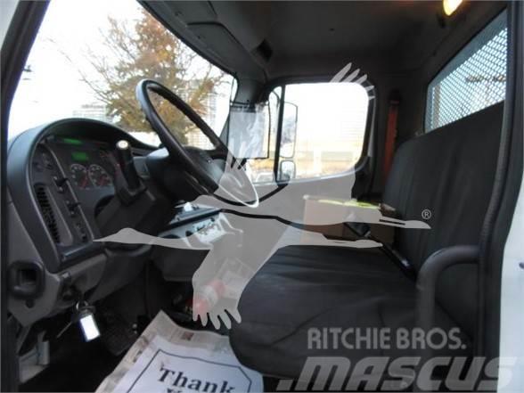 Freightliner BUSINESS CLASS M2 106 Φορτηγά Kαρότσα με ανοιγόμενα πλαϊνά