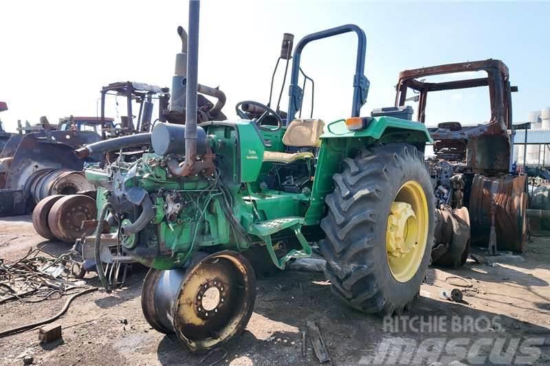 John Deere JD 5215 Tractor Now stripping for spares. Τρακτέρ