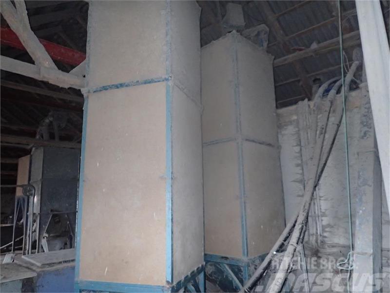  - - -  Færdigvarer siloer fra 1-2 ton Εξοπλισμός εκφόρτωσης σιλό