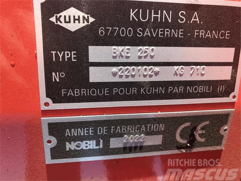 Kuhn BKE250 brakpudser Χορτοκοπτικά