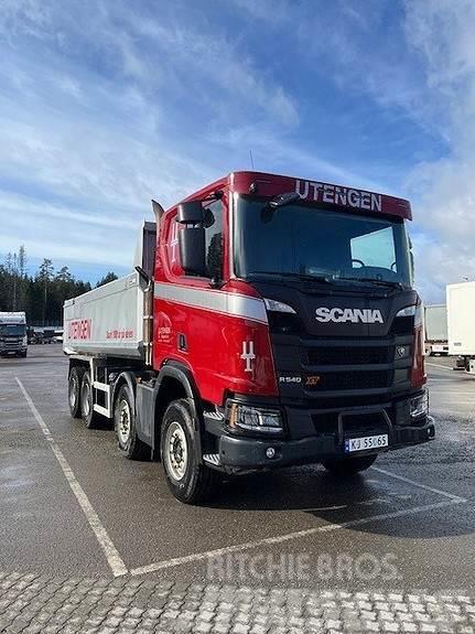 Scania R540 XT B8x4HA med Maur Dumperpåbygg , selges for  Φορτηγά Ανατροπή