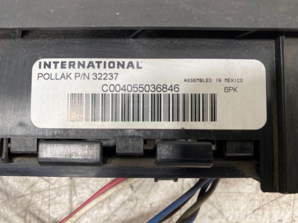 International 8600 Ηλεκτρονικά