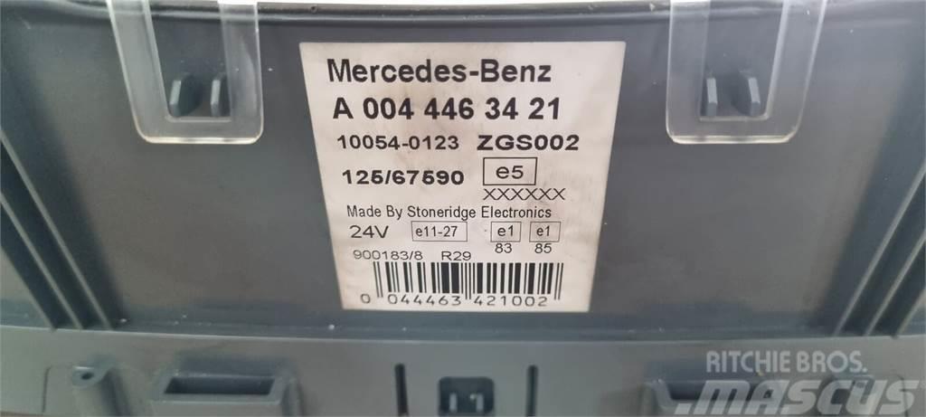 Mercedes-Benz VDO Ηλεκτρονικά