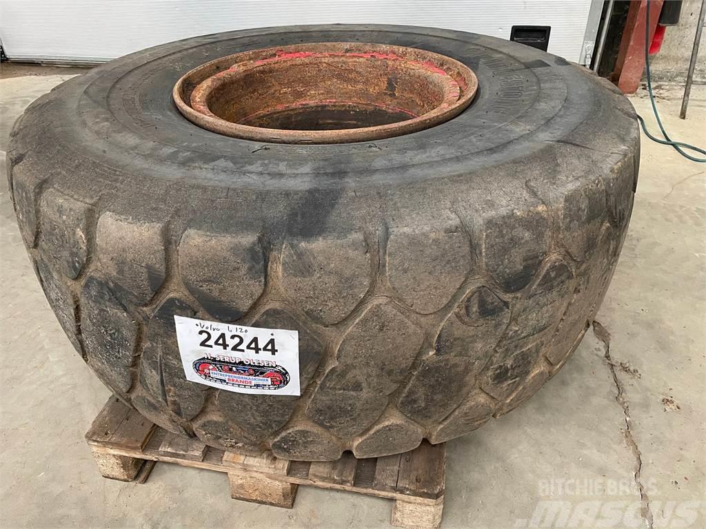  23.5xR25 Bridgestone dæk på fælg Ελαστικά και ζάντες