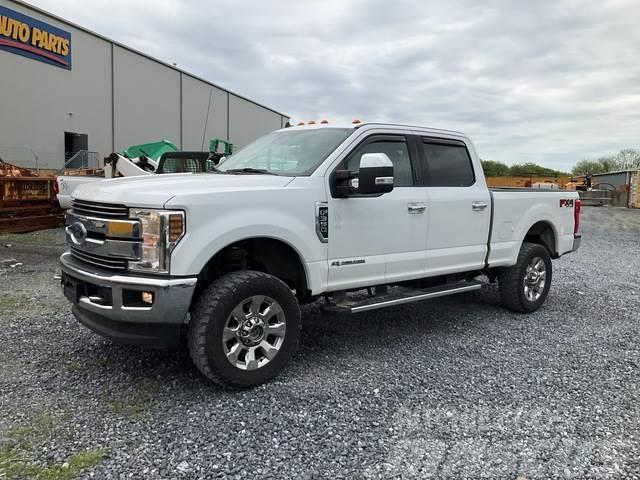 Ford F-350 Super Duty Lariat Other