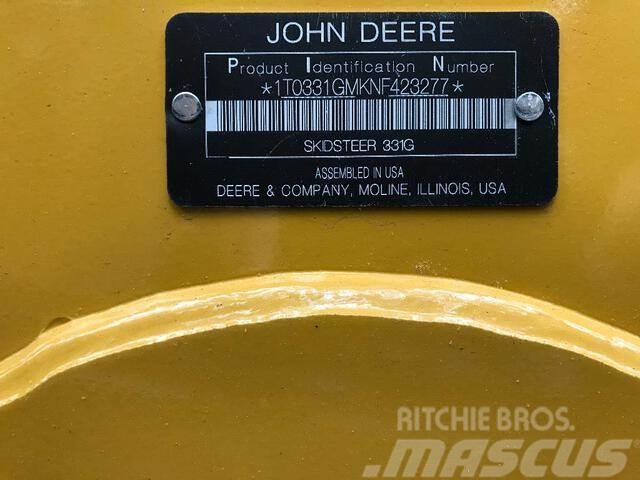 John Deere 331G Φορτωτάκια