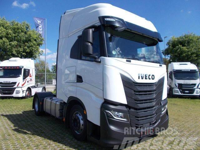 Iveco S-WAY AS440S48T/P Τράκτορες