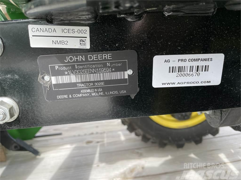 John Deere 3025E Τρακτέρ μικρών διαστάσεων