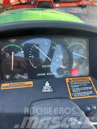 John Deere 4200 Τρακτέρ μικρών διαστάσεων