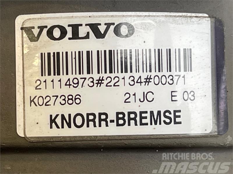 Volvo  FOOT BRAKE MODULE 21114973 Καλοριφέρ