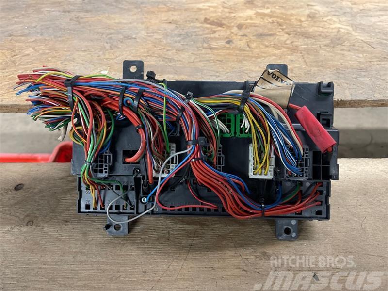 Volvo  FUSE AND RELAY CENTRE FH/FM 20476480 Ηλεκτρονικά