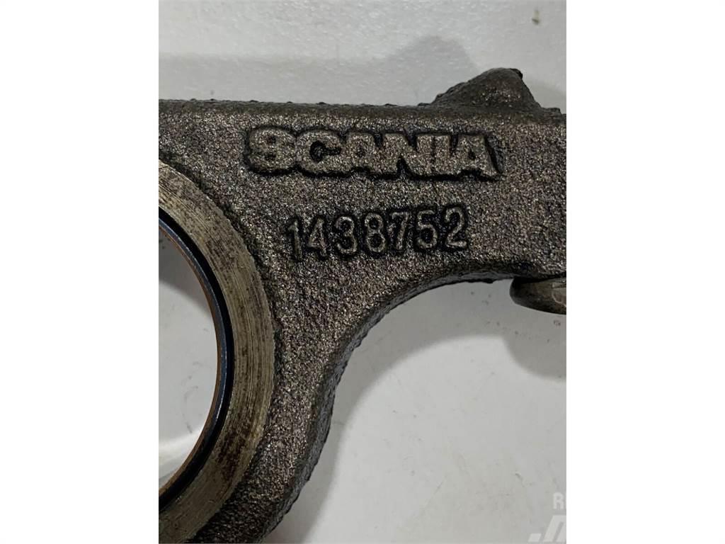 Scania /Tipo: DC12 Balanceiro de Admissão Scania 1438752  Κινητήρες
