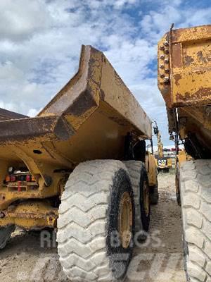 CAT 740B Σπαστό Dump Truck ADT