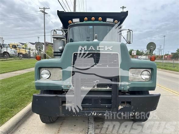 Mack R690ST Φορτηγά Ανατροπή