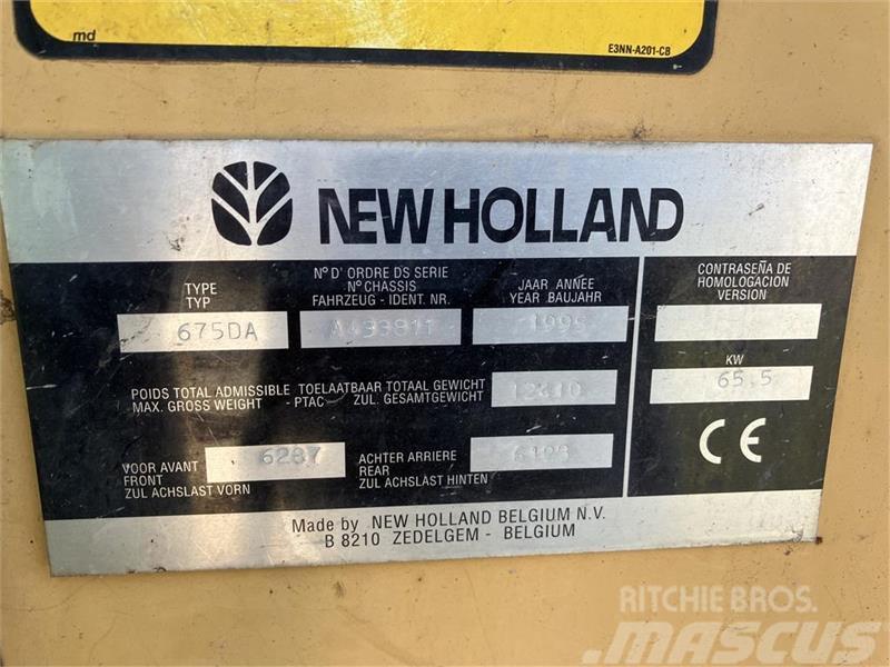 New Holland 675D Εκσκαφείς Φορτωτές τύπου JCB