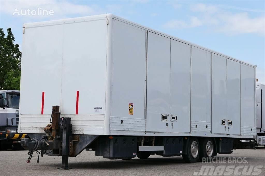  AKR	Járműszállító félpótkocsi Vehicle transport semi-trailers