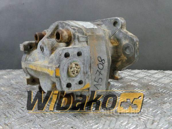 Komatsu Gear pump Komatsu WA400-1 705-11-35010 Άλλα εξαρτήματα