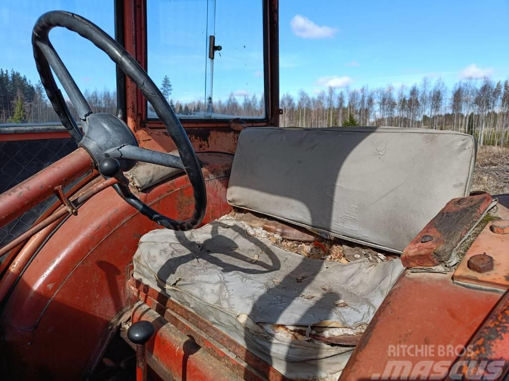 Belarus T40 traktori - VIDEO Τρακτέρ