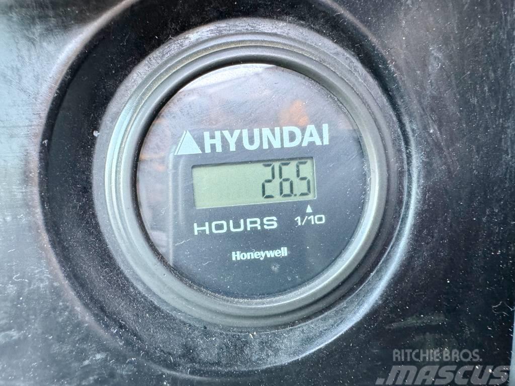 Hyundai R215 Excellent Condition / Low Hours Εκσκαφείς με ερπύστριες