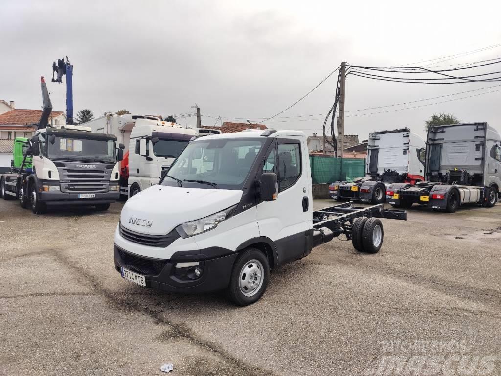Iveco DAILY 35C15 Φορτηγά Σασί
