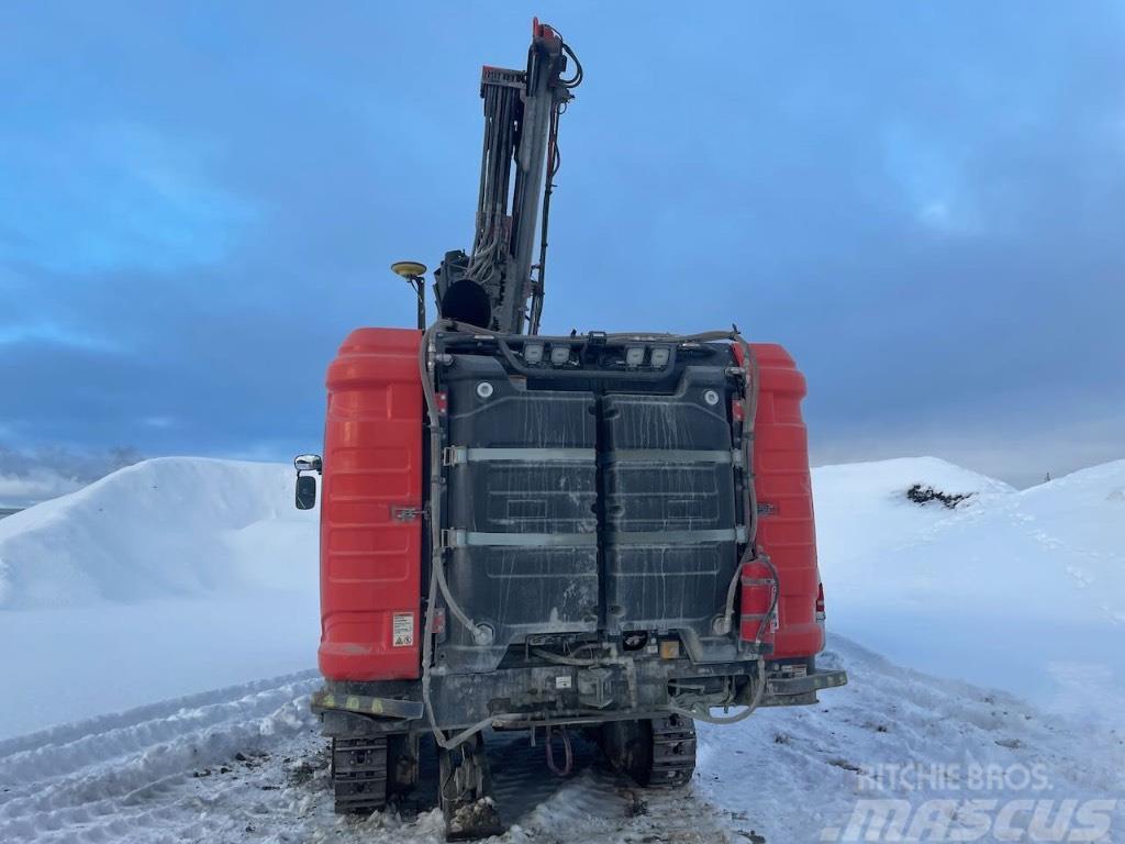 Sandvik DX 800i Εξοπλισμός επιφανειακών γεωτρήσεων