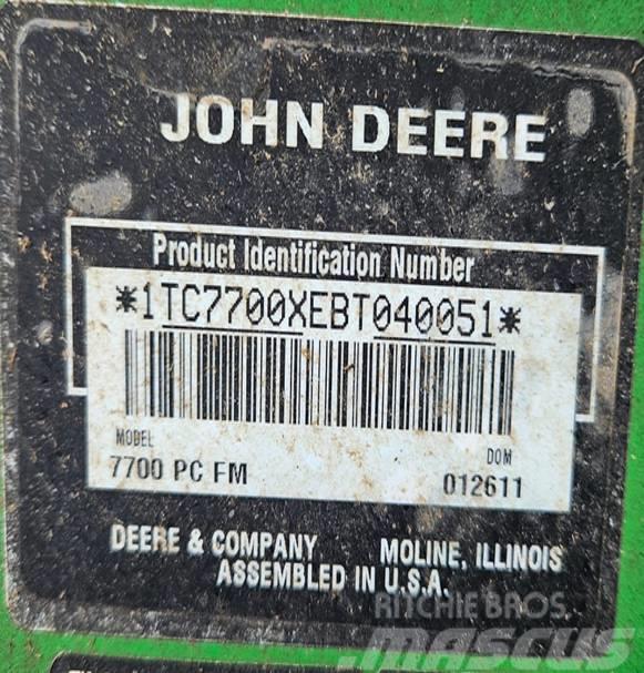 John Deere 7700 Χορτοκοπτικά με καθιστό χειριστή
