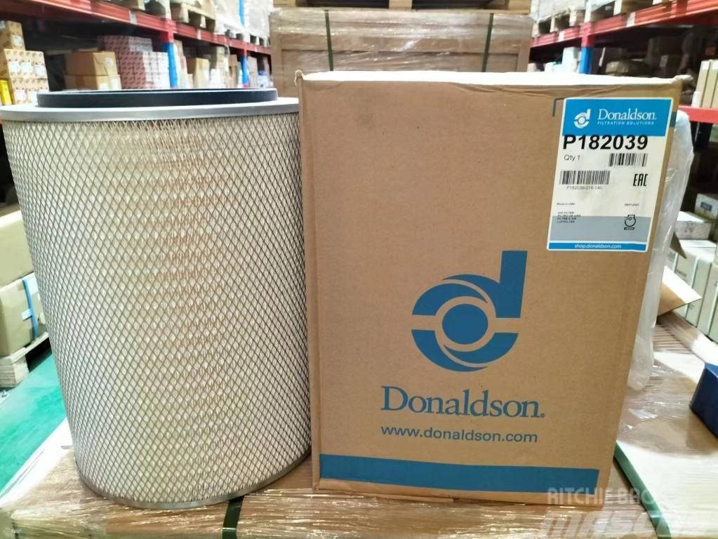 Donalson air filter P114931 P182039 Καμπίνες και εσωτερικό
