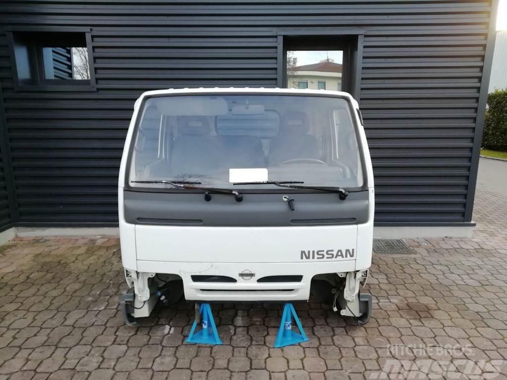 Nissan CABSTAR (1996-2006) Καμπίνες και εσωτερικό