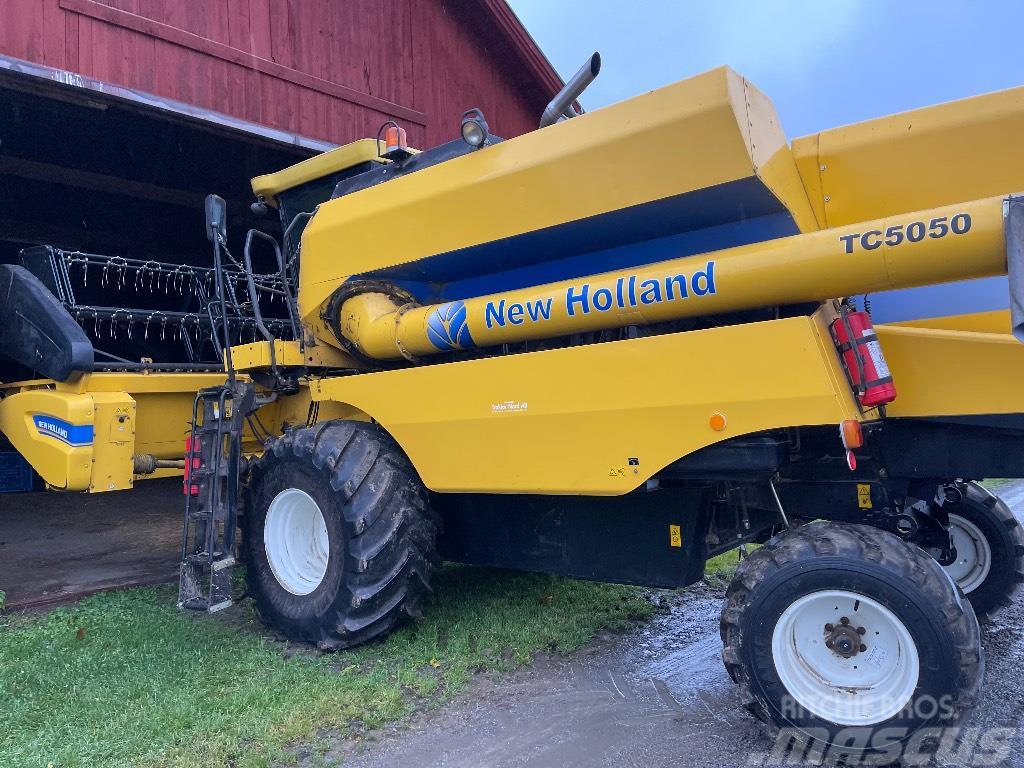 New Holland TC5050 15fot 373tim! Θεριζοαλωνιστικές μηχανές