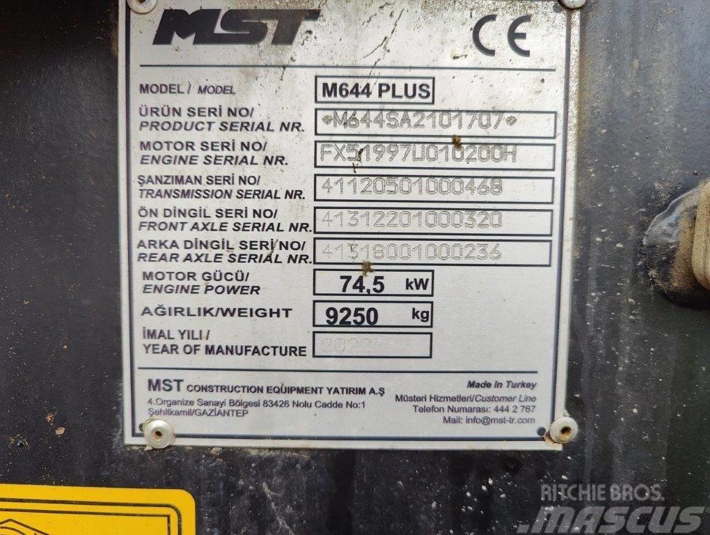 MST M644PLUS Εκσκαφείς Φορτωτές τύπου JCB