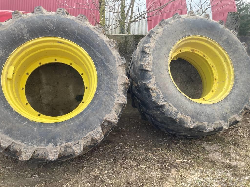 John Deere wide rims + trelleborg tyres Ελαστικά και ζάντες