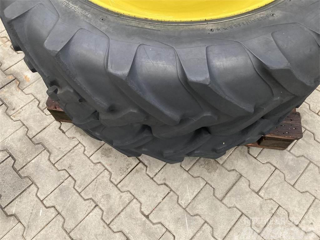 Continental 12.4R32 Ελαστικά και ζάντες