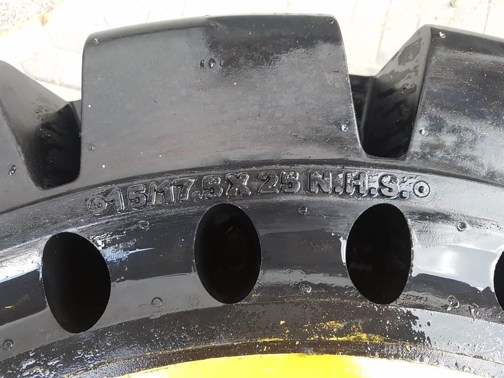 CAT 910/914 - 447-1131 - Tyre/Reifen/Band Ελαστικά και ζάντες