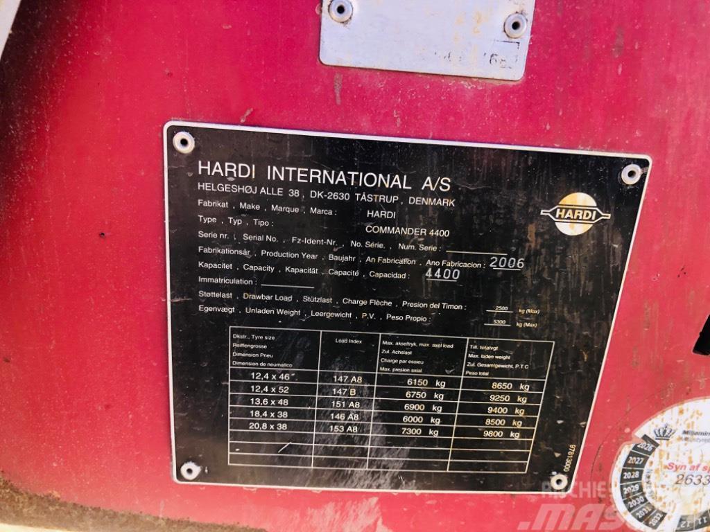 Hardi Commander 4400 Ρυμουλκούμενα ψεκαστικά