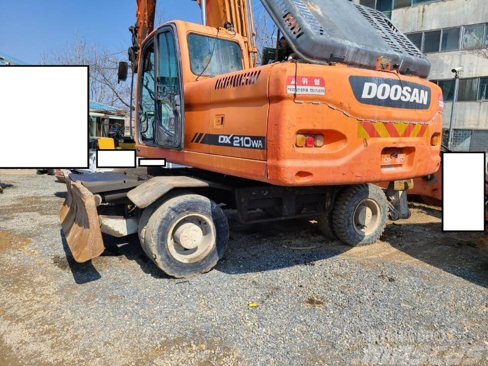 Doosan DX 210 W Εκσκαφείς με τροχούς - λάστιχα