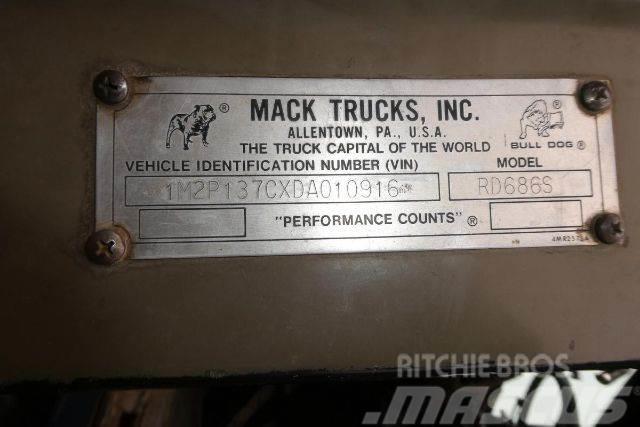 Mack RD686S Φορτηγά Kαρότσα με ανοιγόμενα πλαϊνά