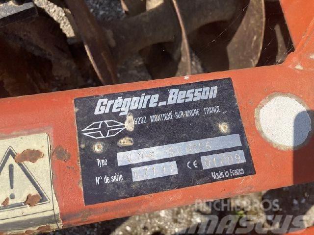 Gregoire Besson VNS 666/26 Καλλιεργητικές μηχανές κατά γραμμές