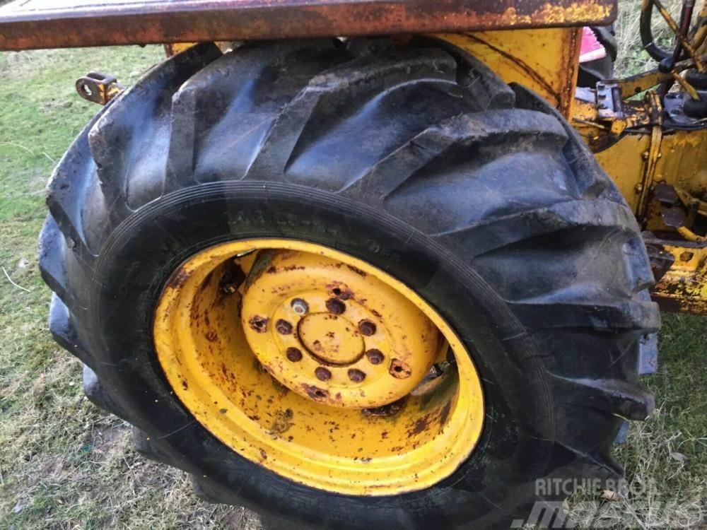 Massey Ferguson 135 Loader tractor £1750 Εμπρόσθιοι φορτωτές και σκαπτικά