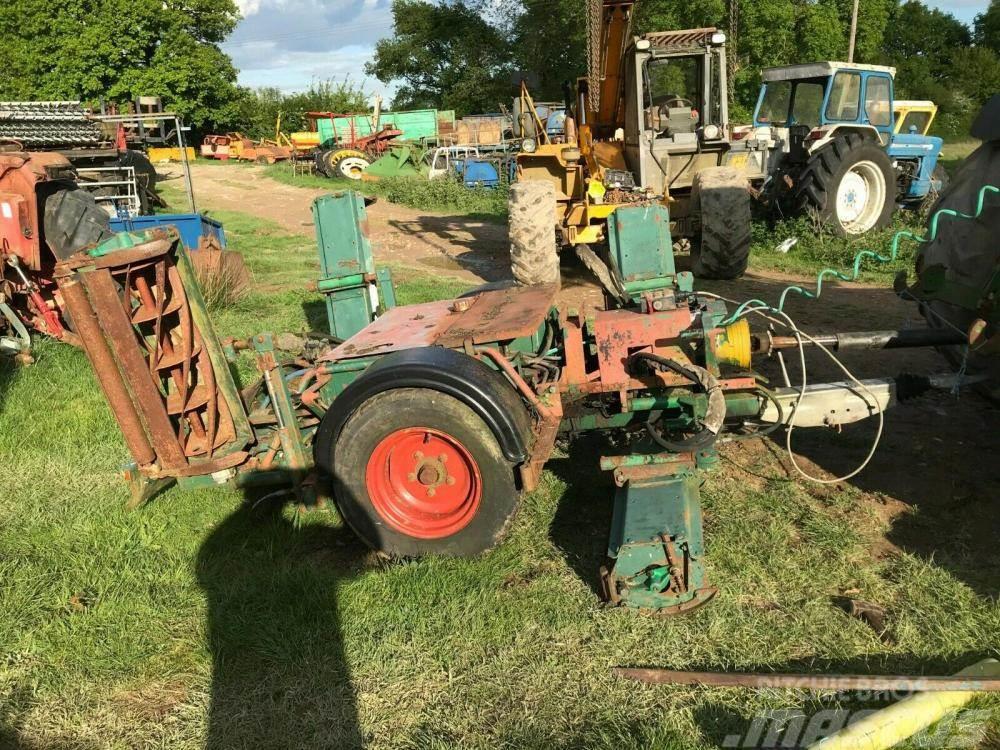Ransomes gang mower 5 reel - tractor driven - £750 Χορτοκοπτικά με καθιστό χειριστή