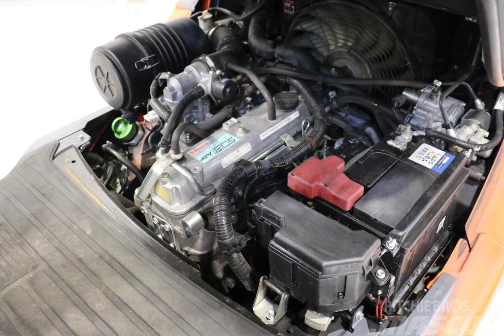 Toyota 02-8 FG F 25 Περονοφόρα ανυψωτικά κλαρκ με φυσικό αέριο LPG
